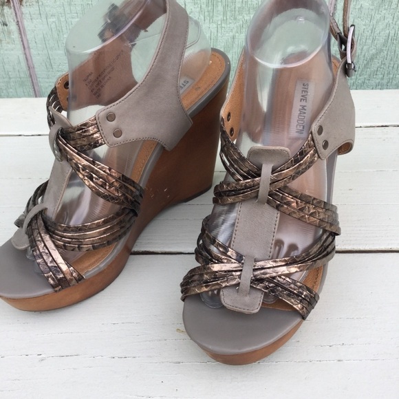 Steve Madden Sandal Wedge - Picture 1 of 6